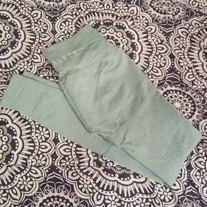 Alphalete Revival leggings